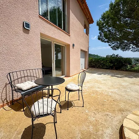 Вилла Yasmine Кавалер-сюр-Мер